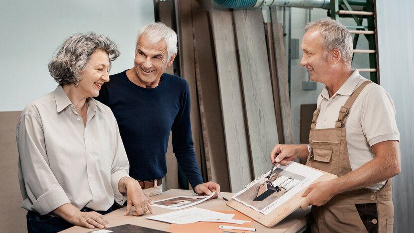 Präsentation von Oberflächen durch #Branche1# Präsentation von Oberflächen durch #Branche1# anhand eines Boards
